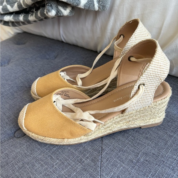 Wedge espadrilles - Picture 2 of 4